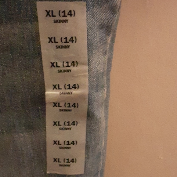 Skinny jeans - Picture 3 of 3